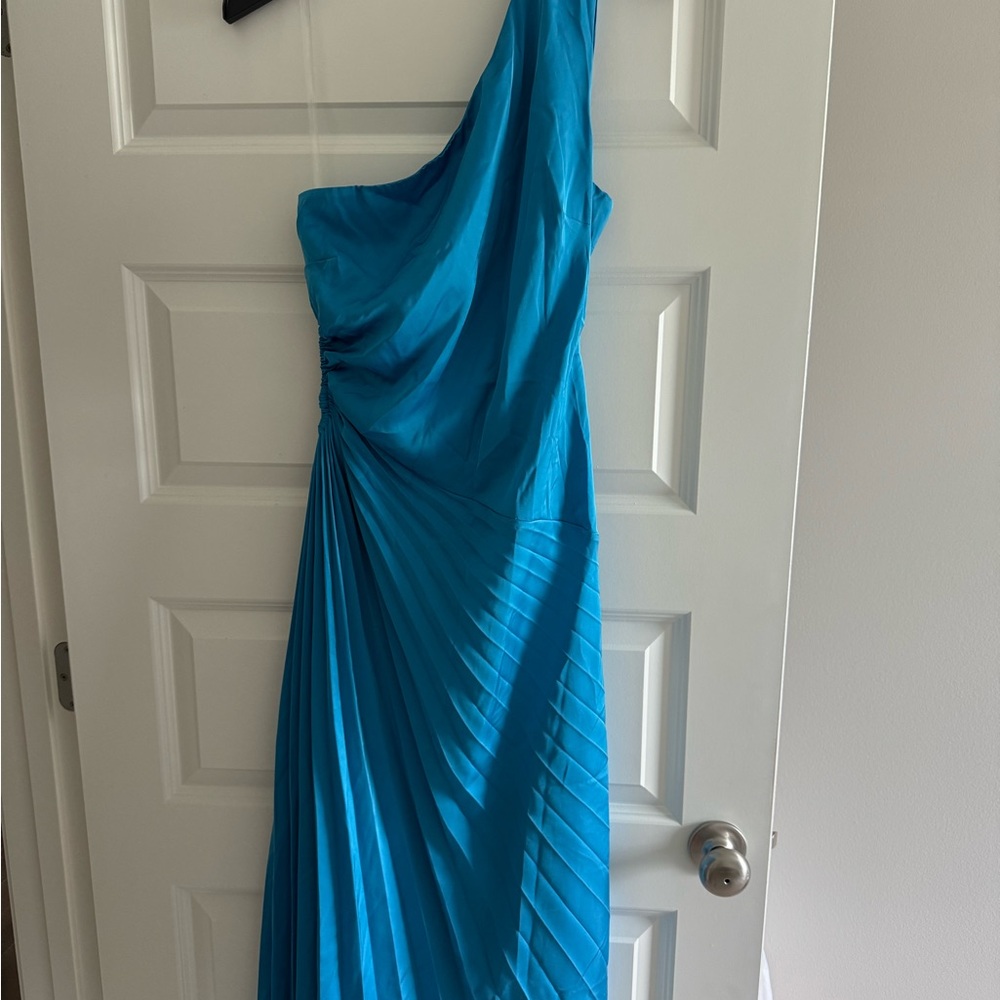 Elegant Blue One-Shoulder Dress